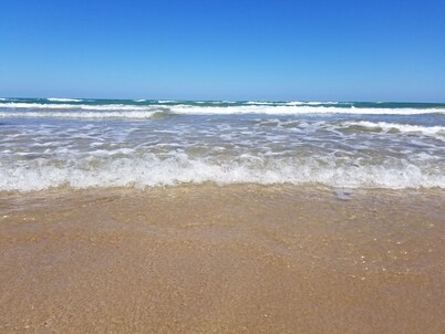 "April" Special"Amazing Beach Views w/Fireworks on weekends!Close to hotspots