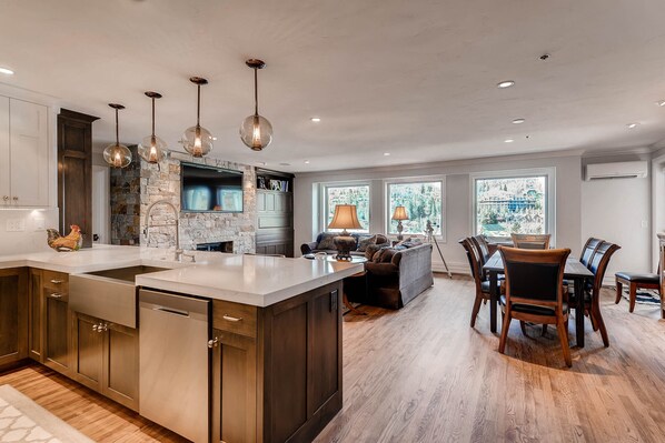 Condo, Multiple Beds (Centennial 2 Bedroom Condo unit no. 2)