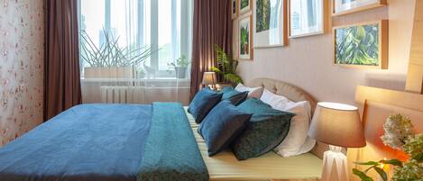 1 bedroom, iron/ironing board, Internet, bed sheets