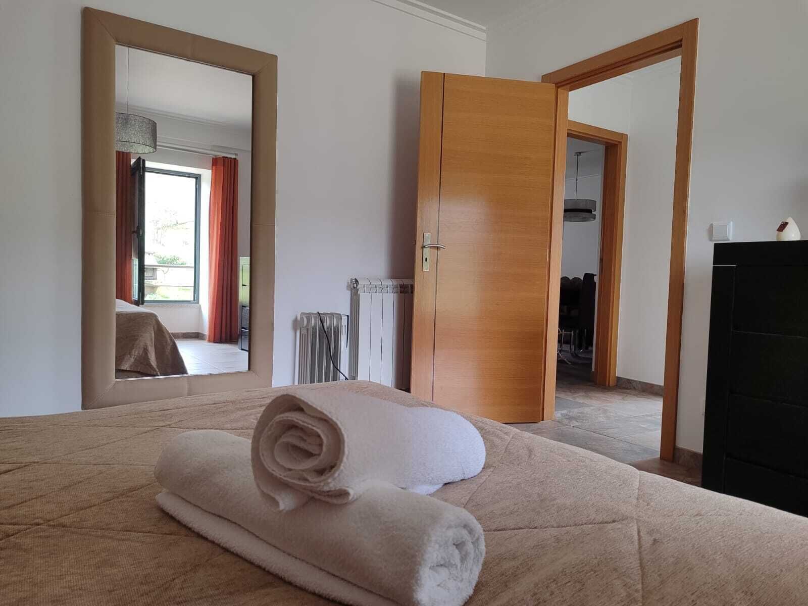 3 bedrooms, desk, iron/ironing board, free WiFi