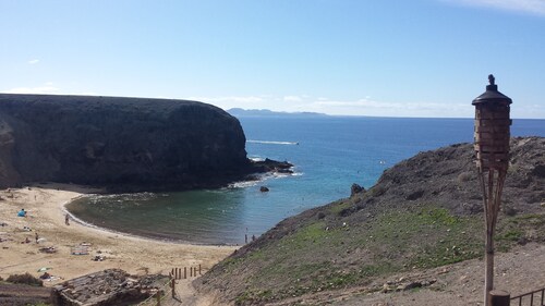 un hébergement moderne, une baignoire spa, vue sur la mer, télévision par satellite, Internet, Climatisation