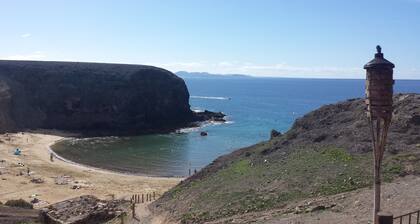 un hébergement moderne, une baignoire spa, vue sur la mer, télévision par satellite, Internet, Climatisation
