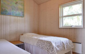 2 bedrooms, free WiFi