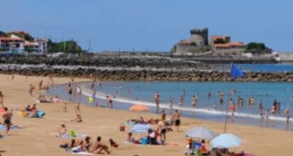 HEART VILLAGE - 100 m Saint Jean de Luzin satamasta - BEACHES: Parveke + WIFI +.