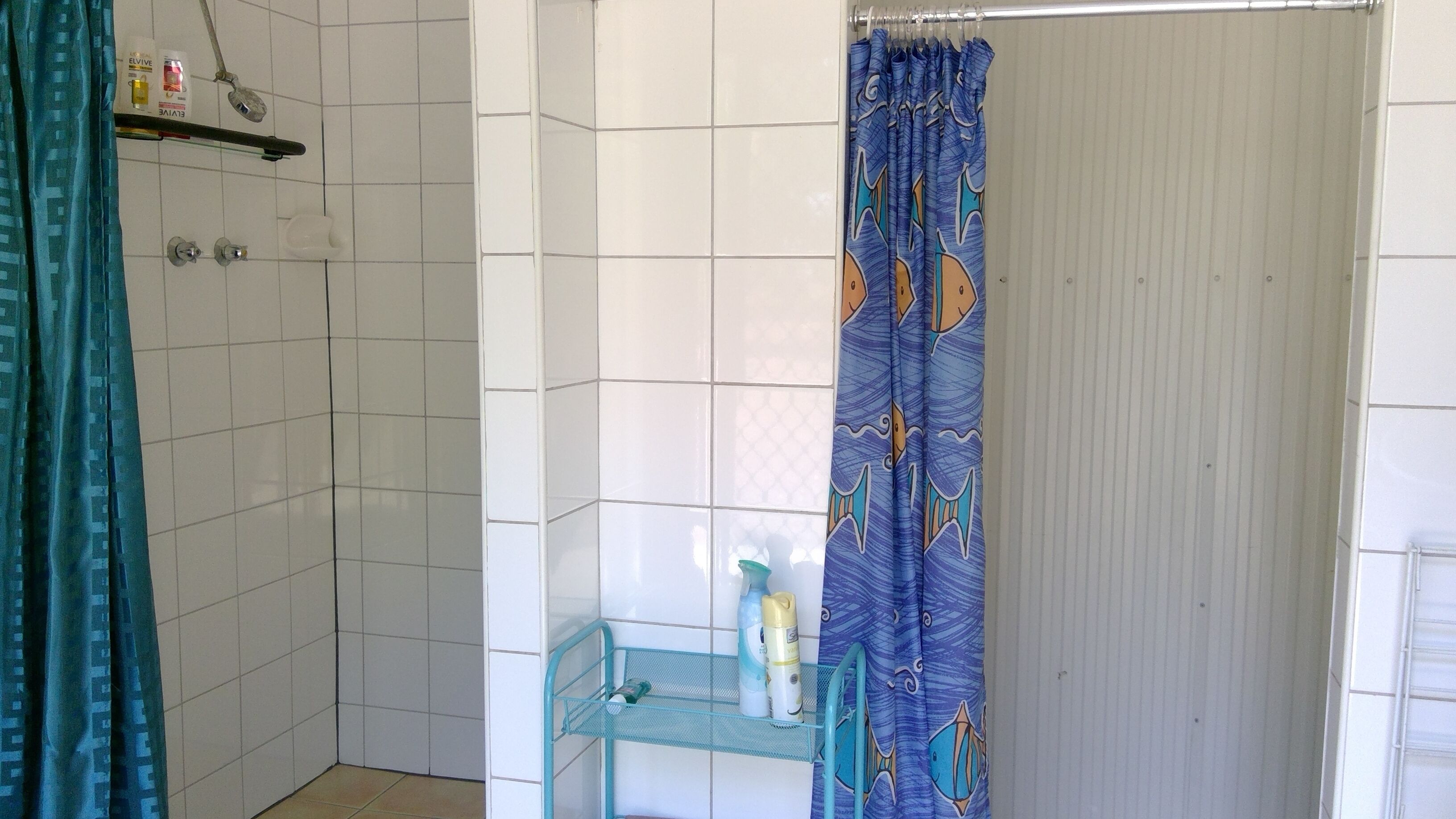 THE BEACH SHACK on the waterfront close to the Lodge of Dundee — image 9