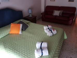 3 sovrum, strykjÀrn/strykbrÀda, wi-fi och sÀngklÀder