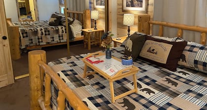 Cozy Bear Hollow " Cozy, rustic charming, a great value"