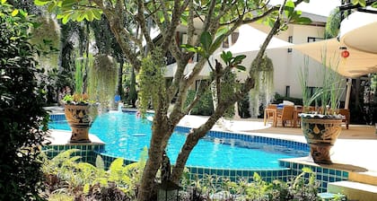 Wunderschönes PENTHOUSE 120m ² am Meer, Fitnessraum, Panoramablick 4 / 6pers.
