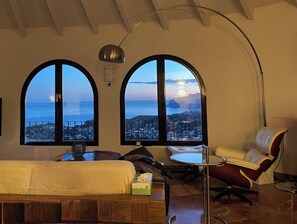 4 soverom, strykejern/-brett, wi-fi og sengetøy