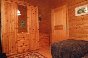 3 camere, ferro/asse da stiro, Wi-Fi gratuito, lenzuola