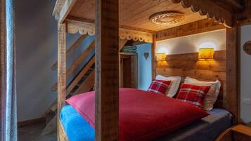 6 slaapkamers, een strijkplank/strijkijzer, gratis wifi, beddengoed