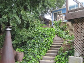 Exterior detail - Grandma's House: Riverfront, Gorgeous View, Beach/Swimming/Canoeing Dog Friendly (Monte Rio)