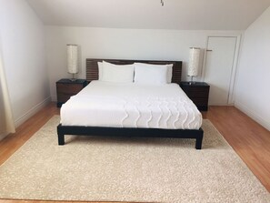 3 عدّة غرف نوم ومكواة/لوح كي وواي فاي وملاءات أسرّة