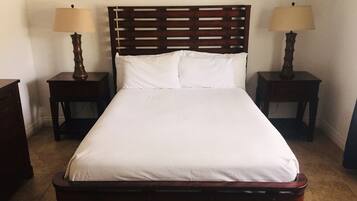 3 habitaciones, tabla de planchar con plancha, wifi y ropa de cama