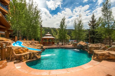 Premium penthouse in Keystone, great pool - The Springs! Walk to slopes.