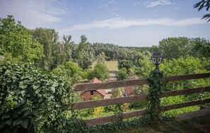 Property grounds - Amazing home in Opatovac with WiFi (Opatovac)