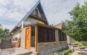 Exterior - Amazing home in Opatovac with WiFi (Opatovac)