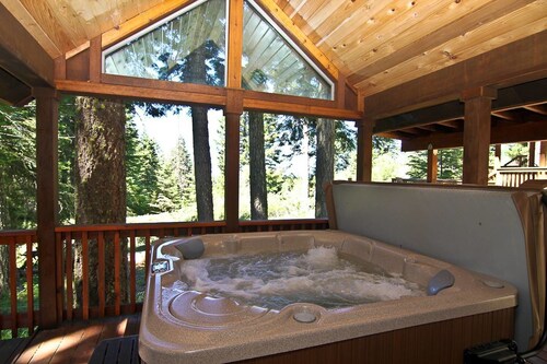 #47 & 48 Hyatt Lake Compound - Sleeps 9