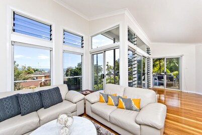 Beachside Haven - Your Perfect Oasis Home