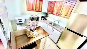 Fridge, microwave, stovetop, electric kettle