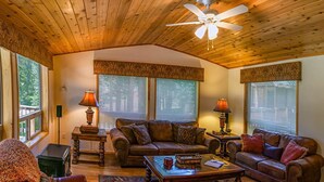 Living area - #39 & #40 Hyatt Lake Compound - Sleeps 12 (Ashland)