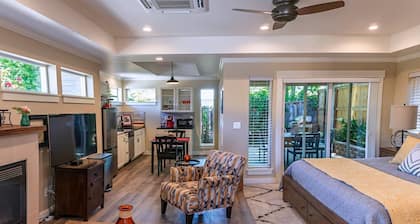 'C' Street Station - Short Walk to OSF