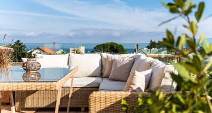 Coastline Maisonnette near Athens Airport