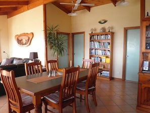 Dining - Lantauanan - Island Beach Lookout, Kangaroo Island (Island Beach)