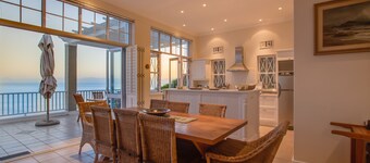 Luxury 4-star Villa in Simon's Town, South Africa; Superb Sea View