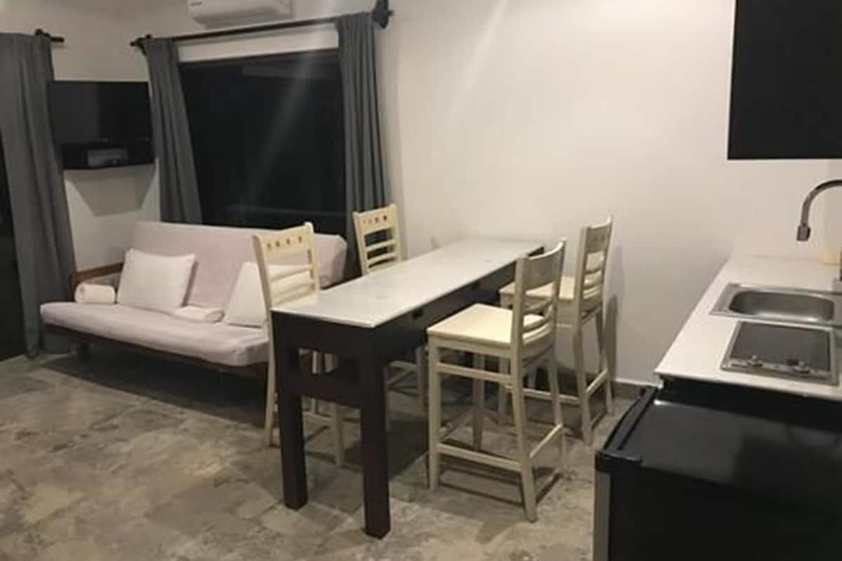 Departamento familiar, 2 habitaciones, para no fumadores | Servicio a la habitación
