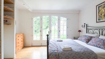 3 chambres, fer et planche Ă repasser, lit parapluie, Wi-Fi