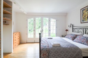 3 Schlafzimmer, Bügeleisen/Bügelbrett, Reisekinderbett, WLAN