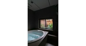 Private Vacation Home | Bathroom | Separate tub and shower, deep soaking tub, rainfall showerhead - Hinaya Higashiyama (Kanazawa)
