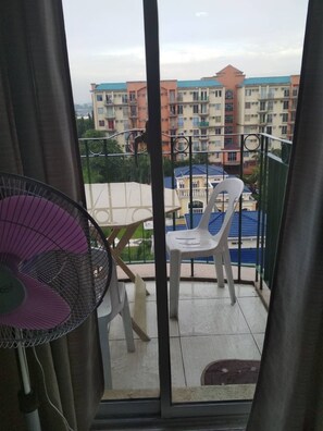 Apartment, 1 Bedroom, Courtyard View | Balkoni