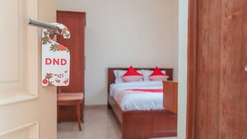Free WiFi, bed sheets