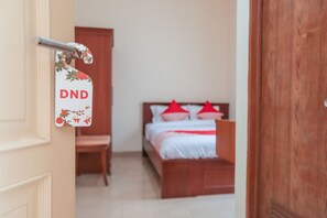 Kamar Double Standar | Wi-Fi gratis dan seprai linen