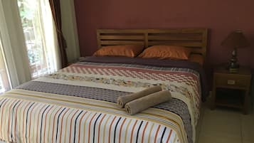 Desk, iron/ironing board, free WiFi, bed sheets