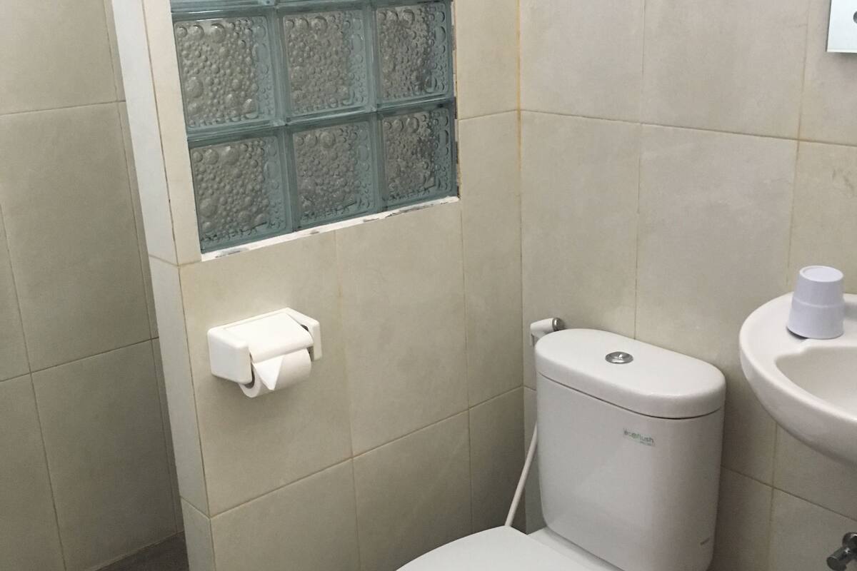 superior room | bathroom | shower, towels