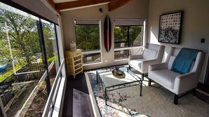 House, Multiple Beds, Non Smoking, Mountain View | Living area