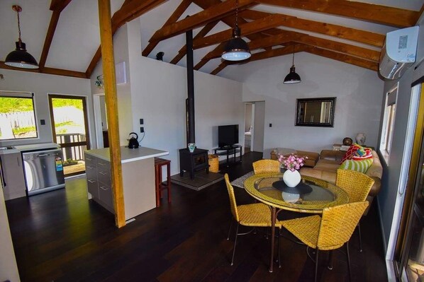 House, Multiple Beds, Non Smoking, Mountain View | Living area | Smart TV