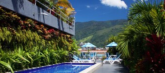 Waldorf Hotel Boutique