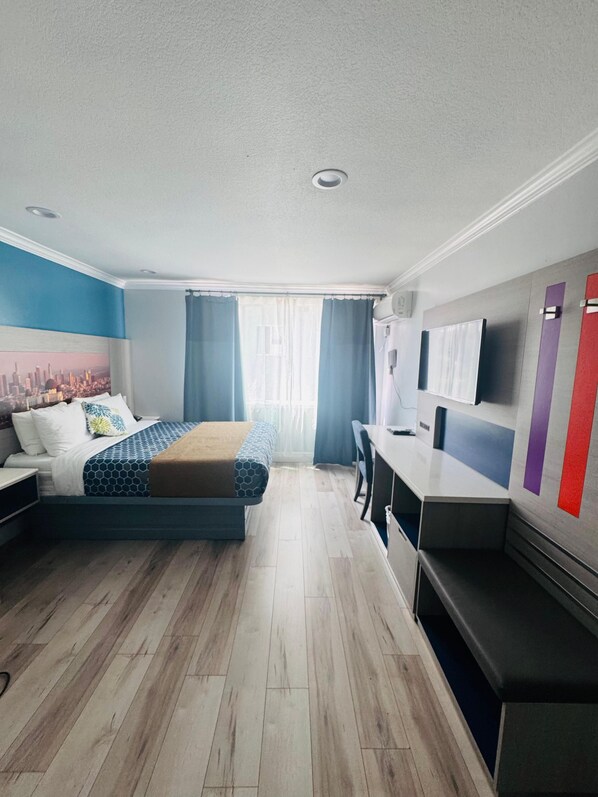 Standard Room, 1 Queen Bed, Non Smoking