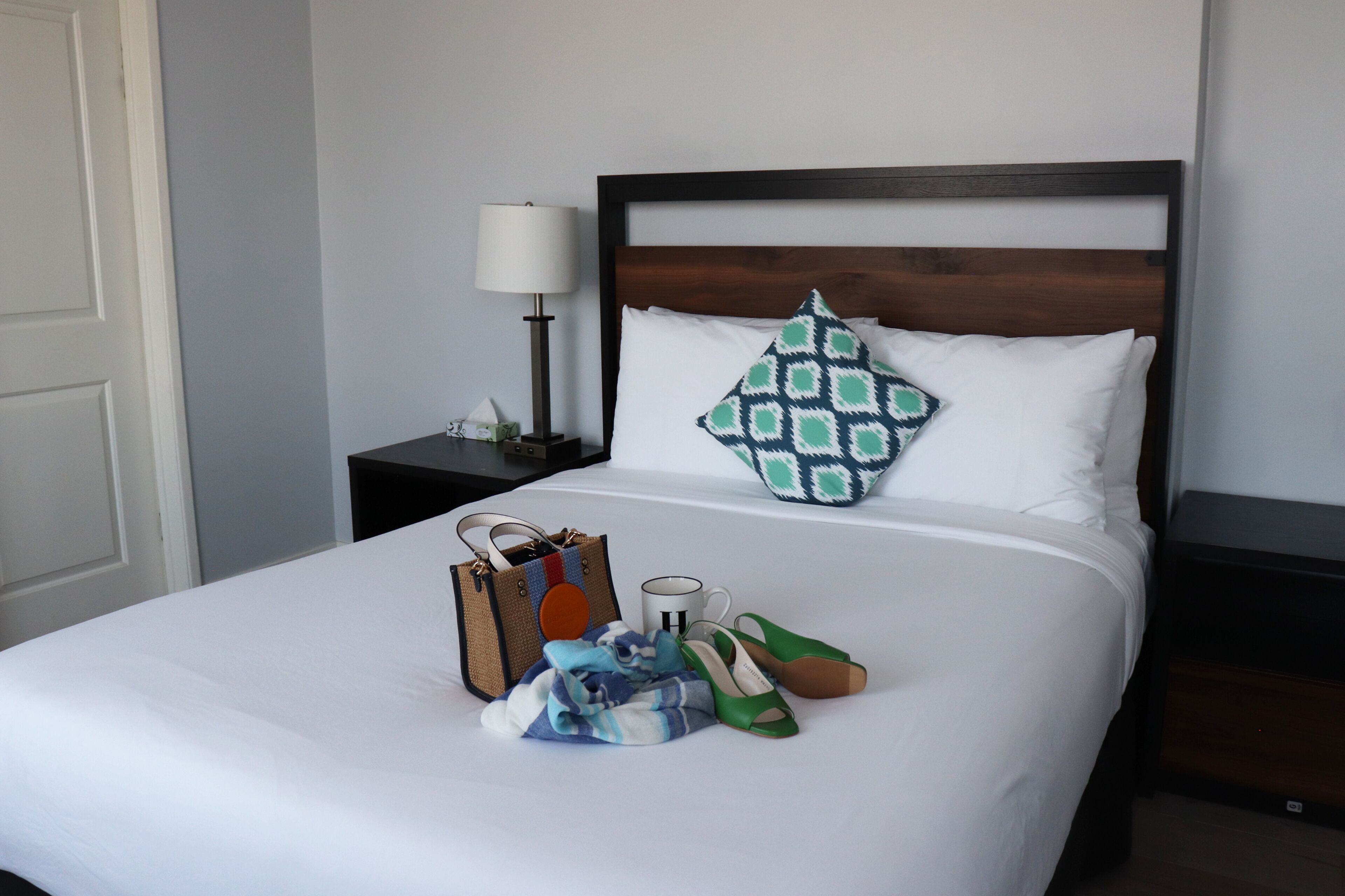 Foto - Hometel Suites