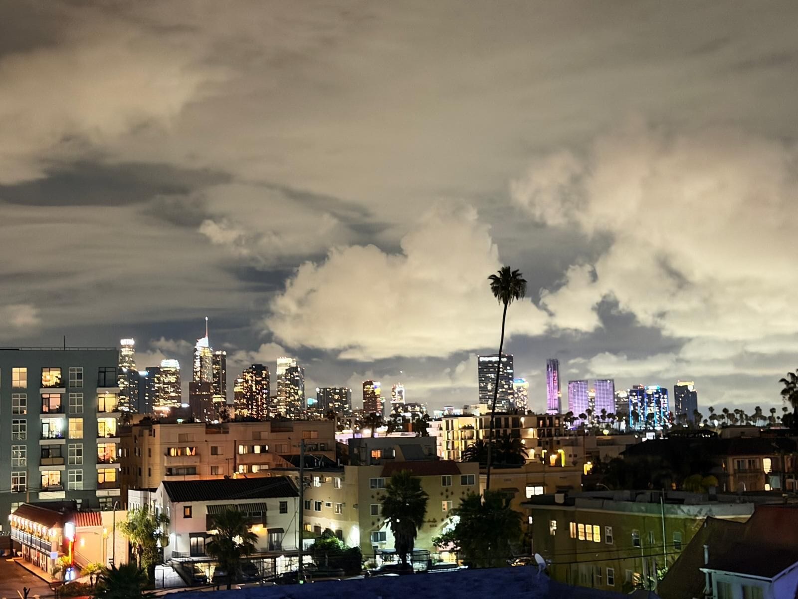 Foto - Hometel Suites - Los Angeles (Koreatown)