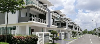 LE Homestay AUSTIN HEIGHTS