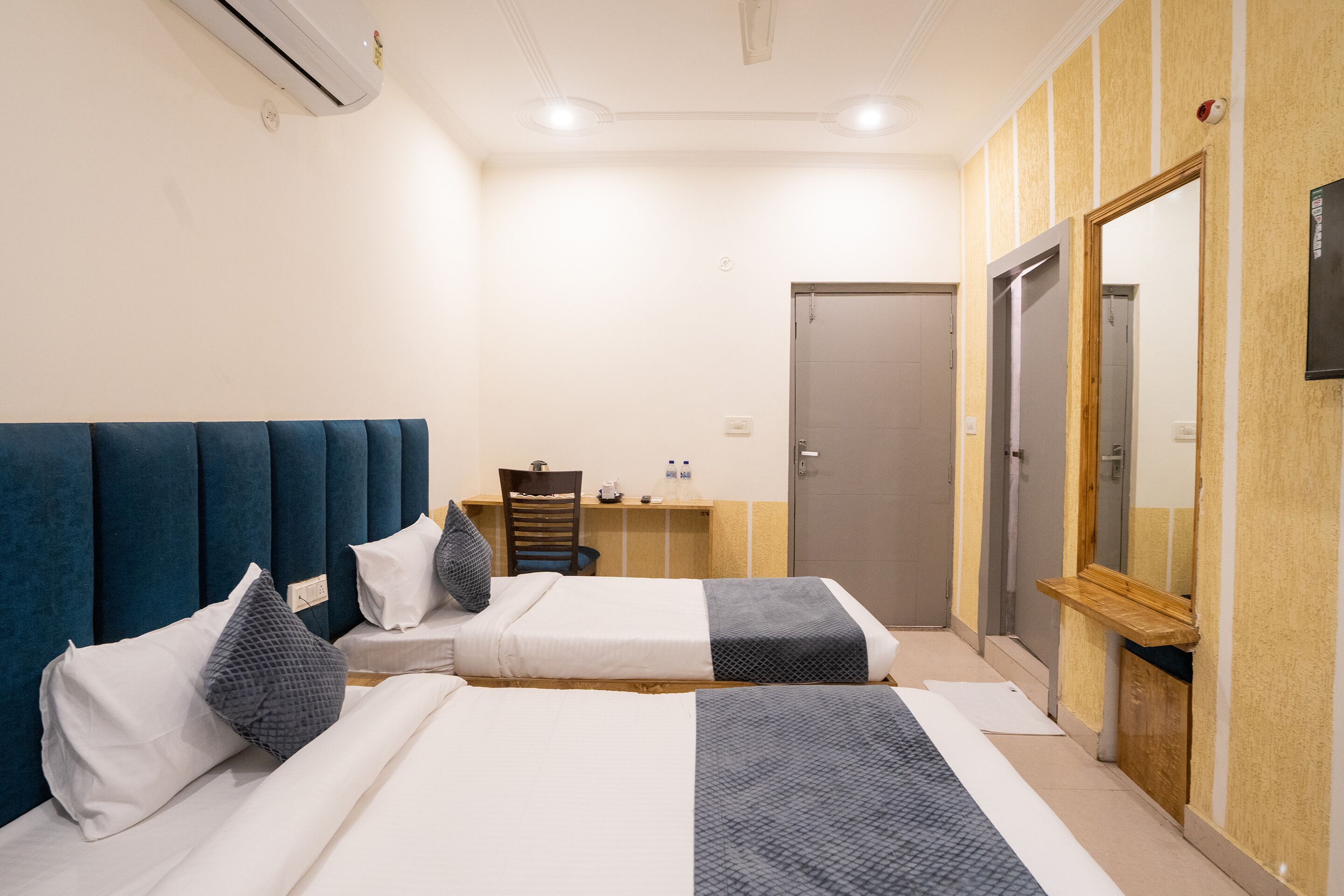 Foto - Moustache Agra