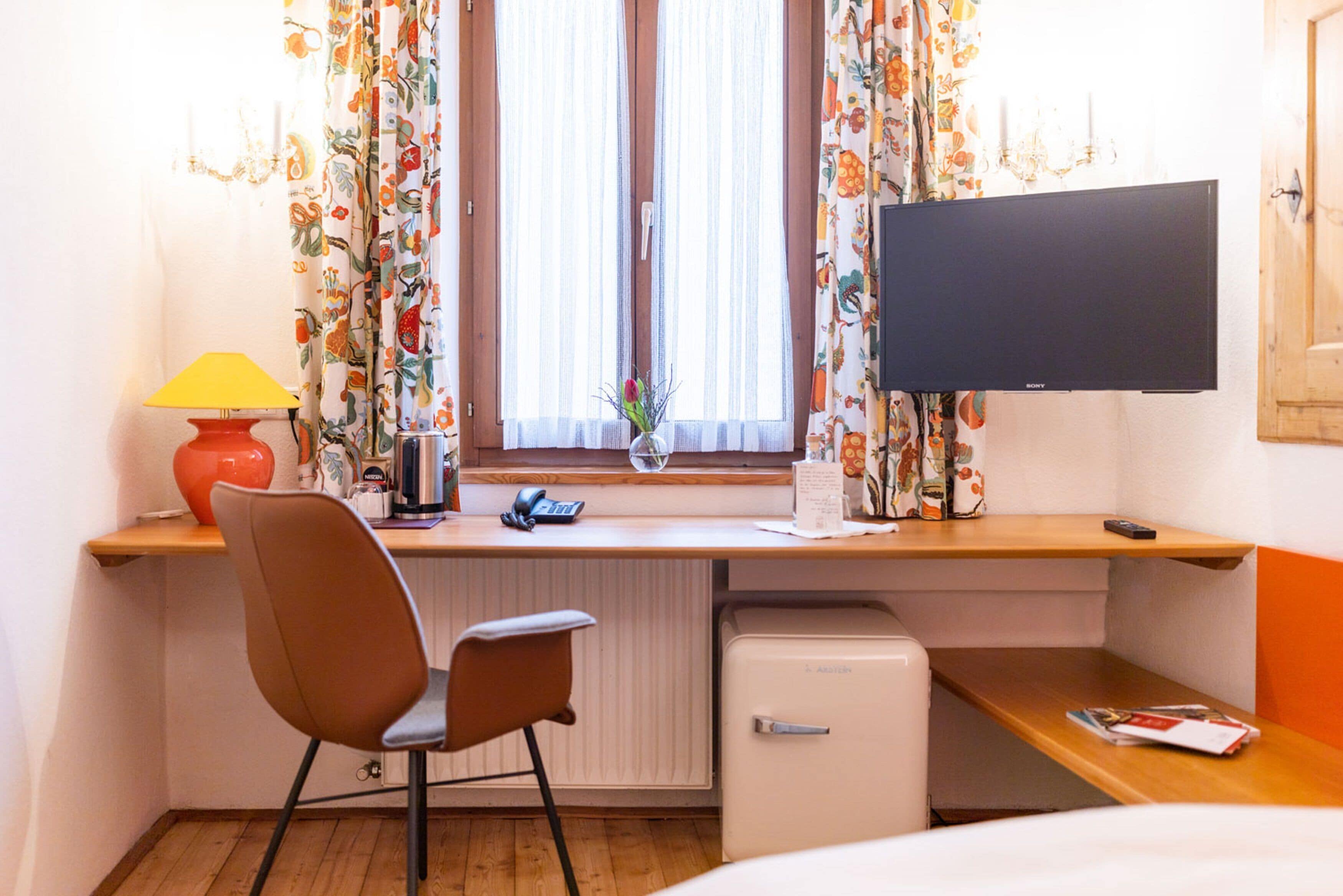 comfort single room | 1 bedroom, hypo-allergenic bedding, minibar, in-room safe