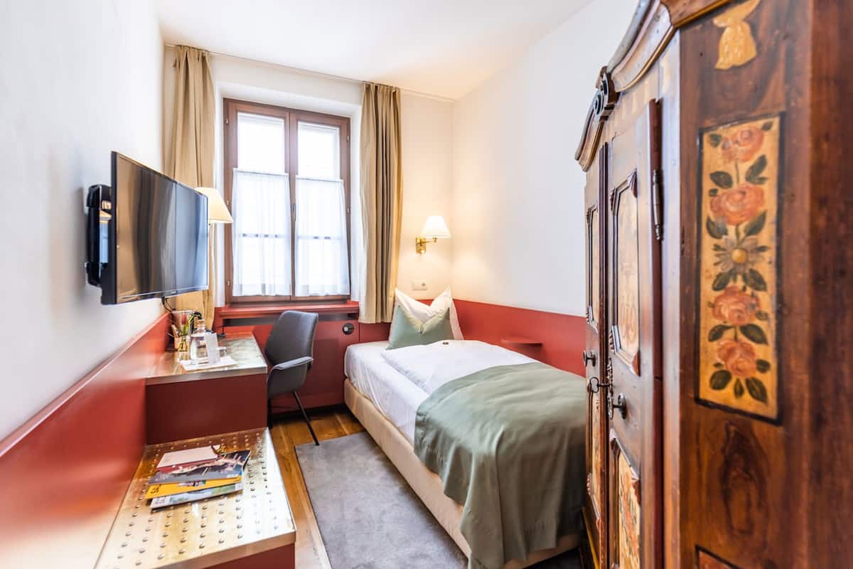 Classic-Einzelzimmer | 1 Schlafzimmer, Allergikerbettwaren, Minibar, Zimmersafe