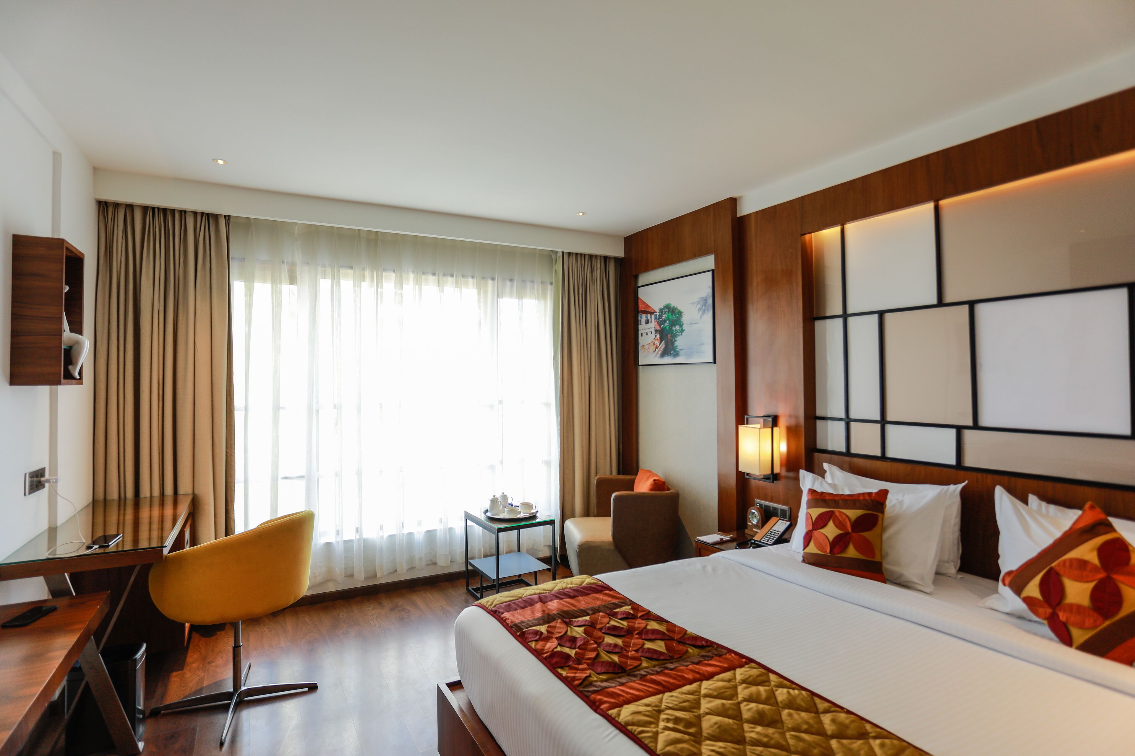 executive suite, city view | 1 bedroom, premium bedding, in-room safe, desk