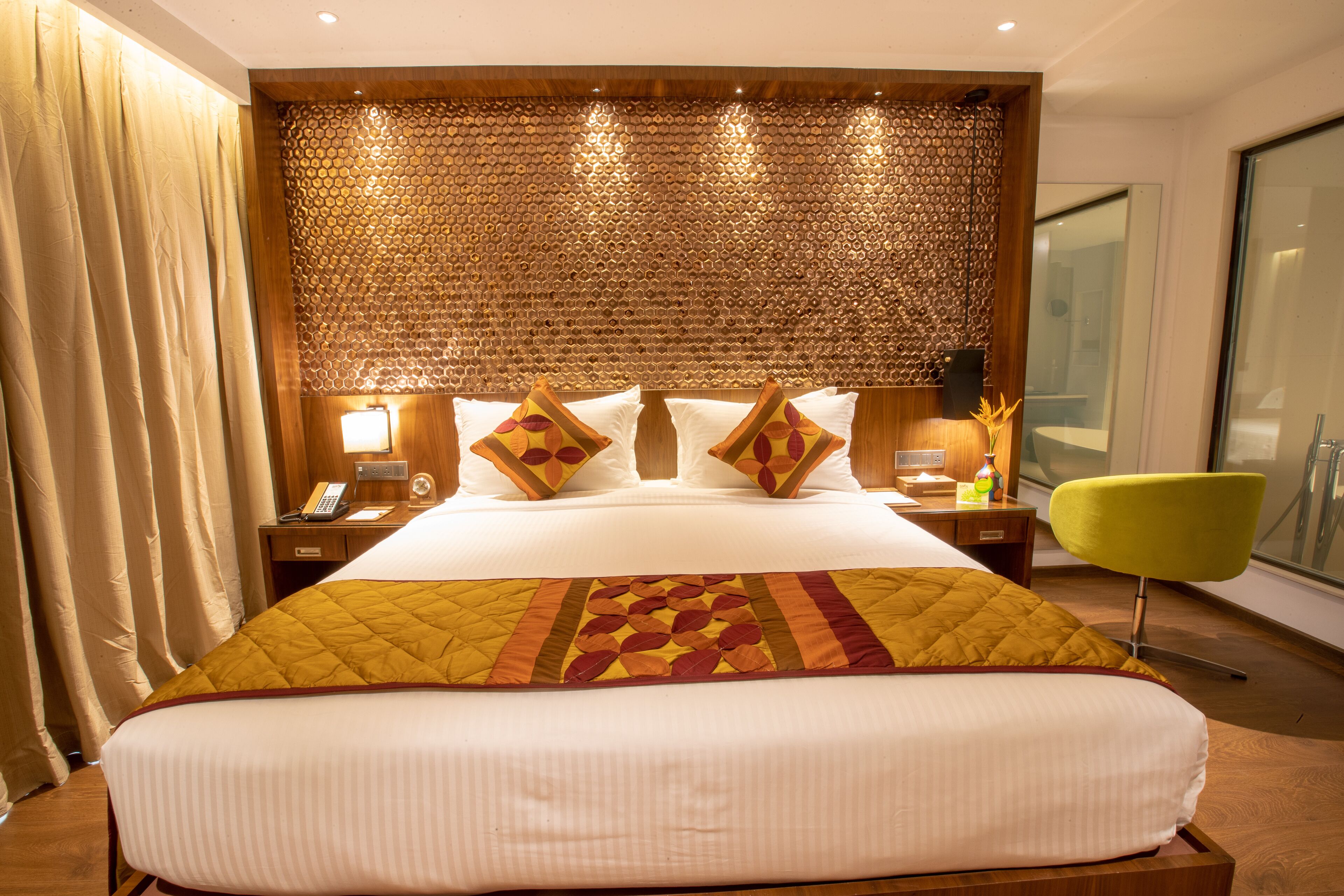 1 bedroom, premium bedding, in-room safe, desk